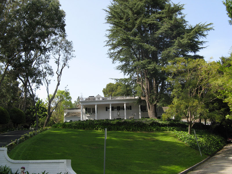 Beverly Hills Window Cleaning